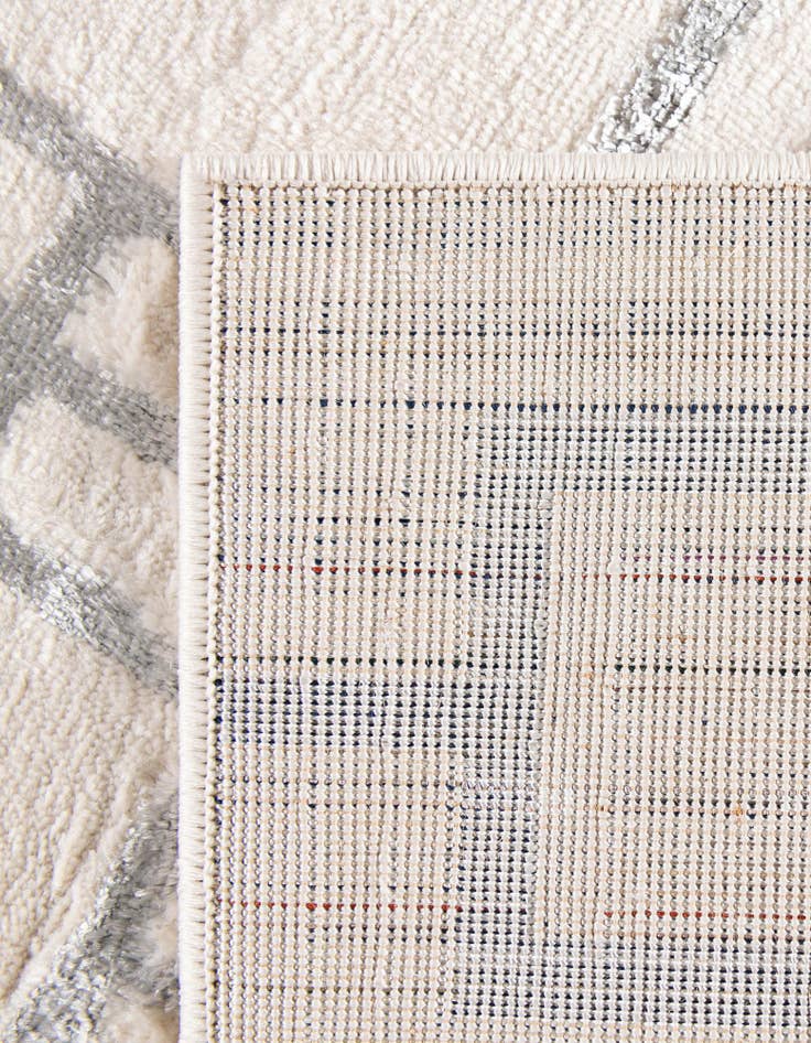 Detail image of 10' x 14'  Marilyn Monroe&trade; Glam Deco Rug