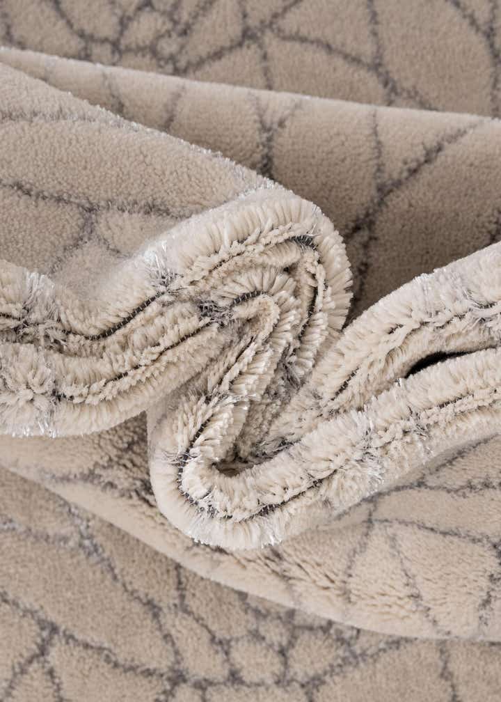 2' x 3' Marilyn Monroe™ Glam Dahlia Rug