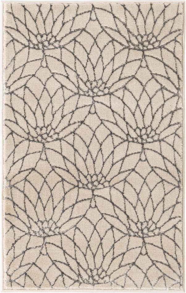 Detail image of 2' x 3' Marilyn Monroe™ Glam Dahlia Rug