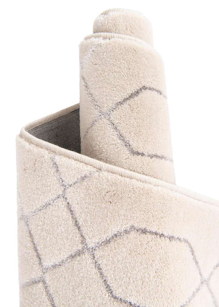 2' x 3' Marilyn Monroe™ Glam Trellis Rug