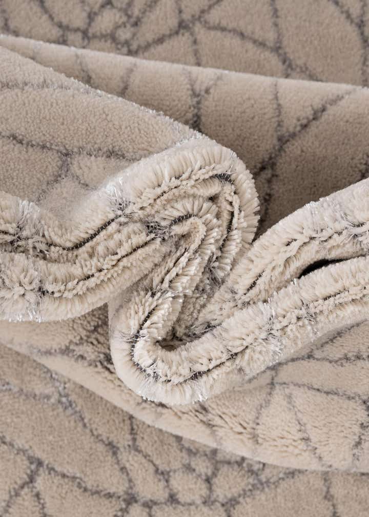 3' x 3' Marilyn Monroe™ Glam Dahlia Round Rug