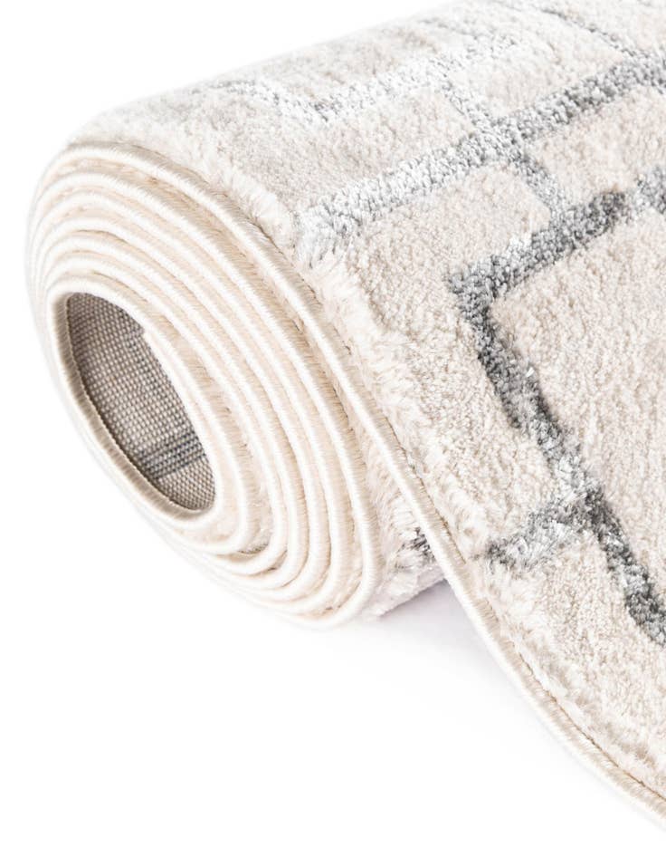 Detail image of 7' 10 x 7' 10  Marilyn Monroe&trade; Glam Deco Square Rug