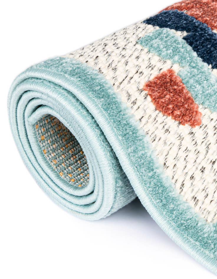 Detail image of 5' 3 x 5' 3 Easy-Clean Belize Indoor / Outdoor Square Rug