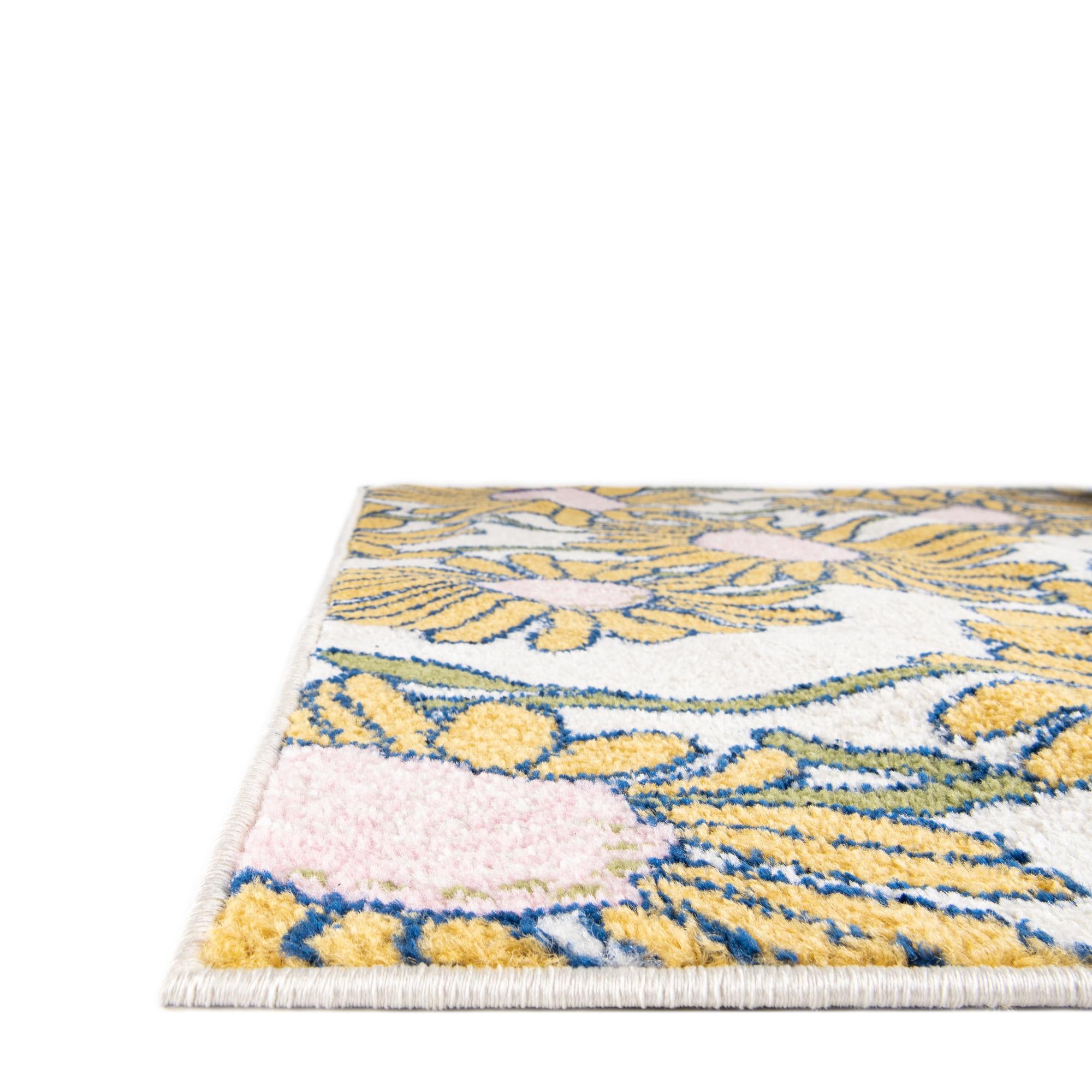 7' 10 x 7' 10 Bloom Square Rug