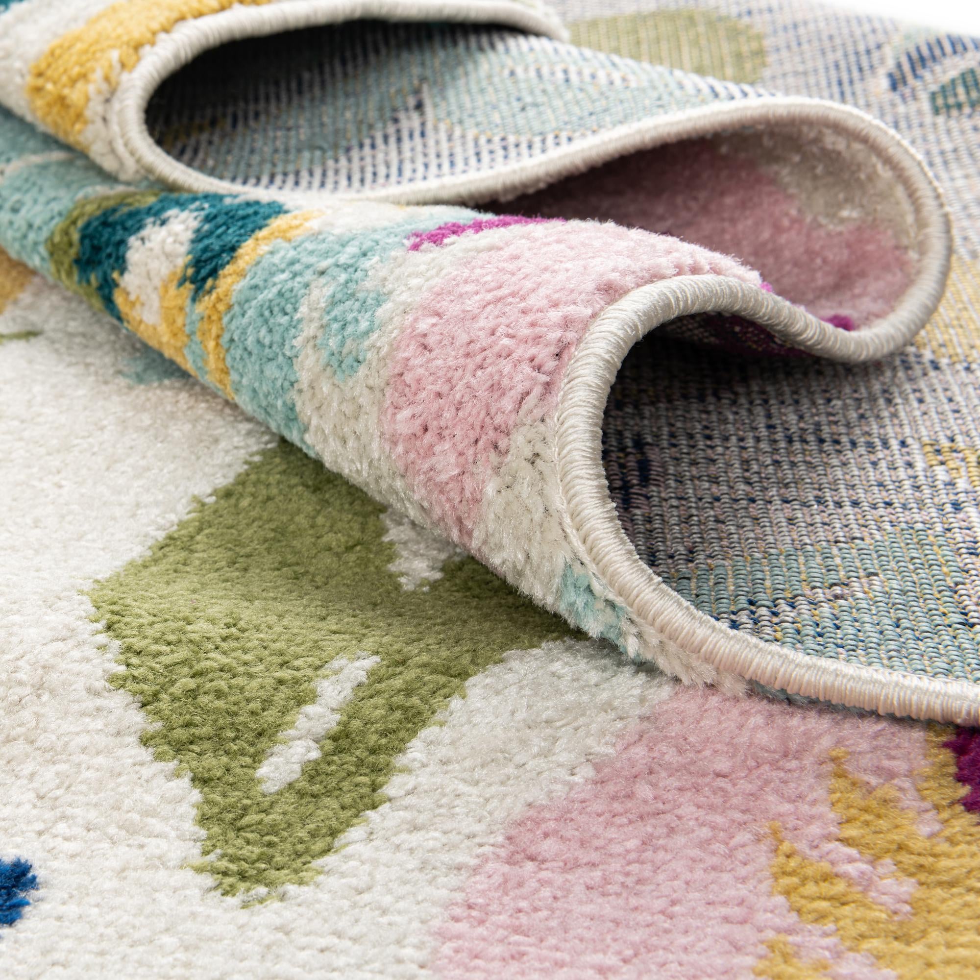 7' 10 x 7' 10 Bloom Square Rug