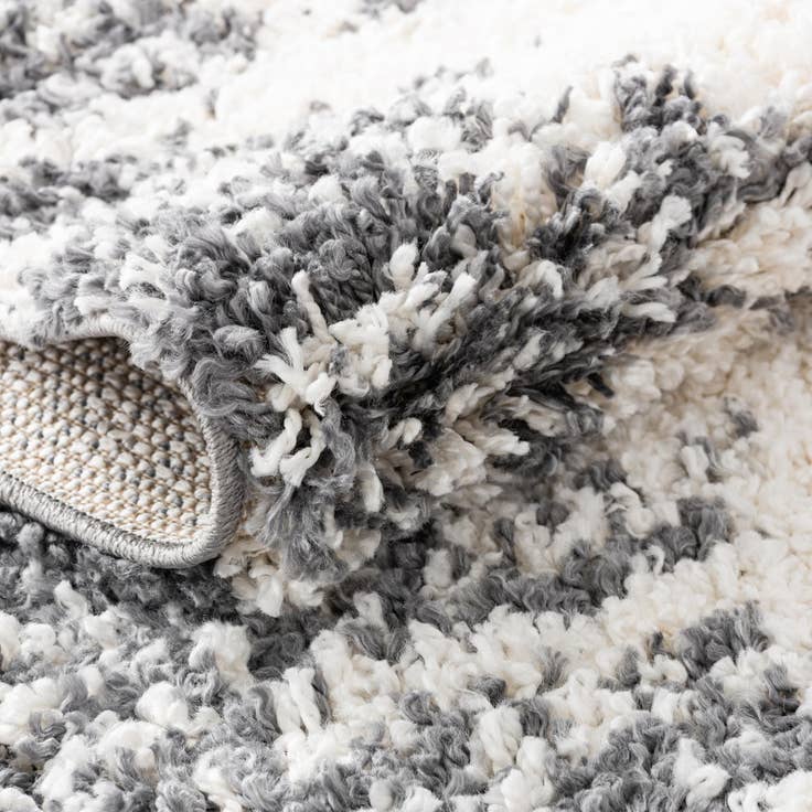 Detail image of 7' 10 x 7' 10 Serenity Shag Square Rug