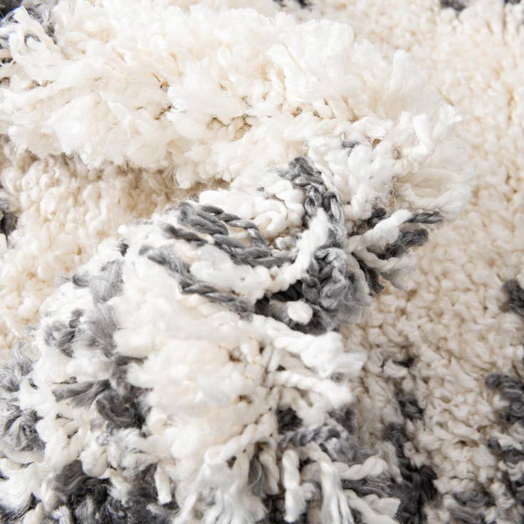 Detail image of 7' 10 x 7' 10 Serenity Shag Square Rug