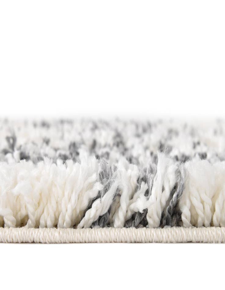 Detail image of 10' x 10' Serenity Shag Square Rug