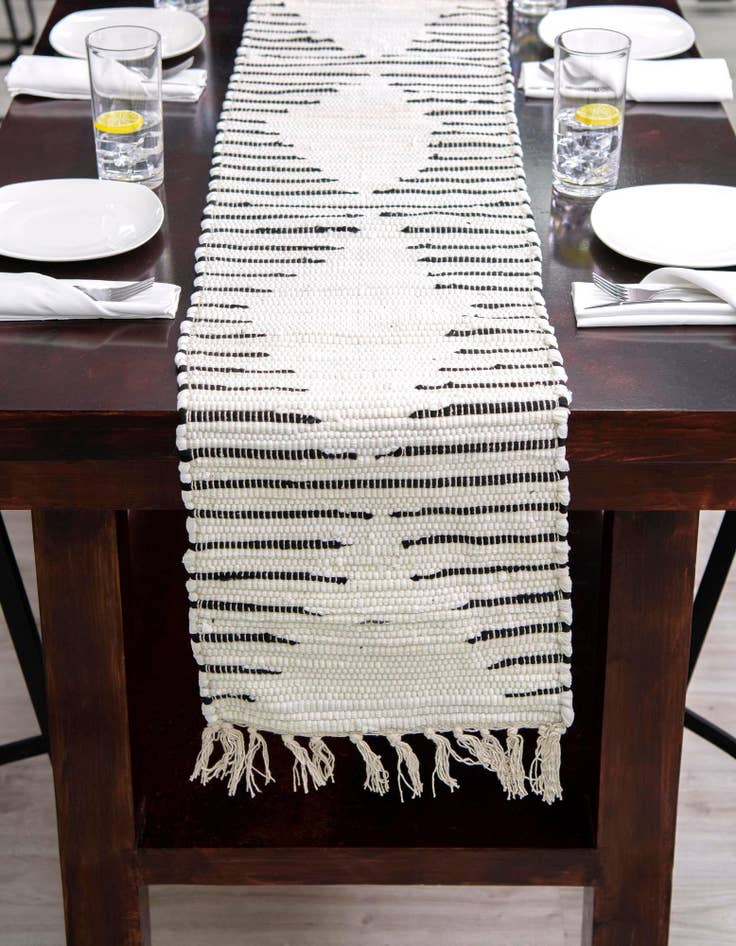 Detail image of 1' 2 x 4' Chindi Cotton Table Runner Rug