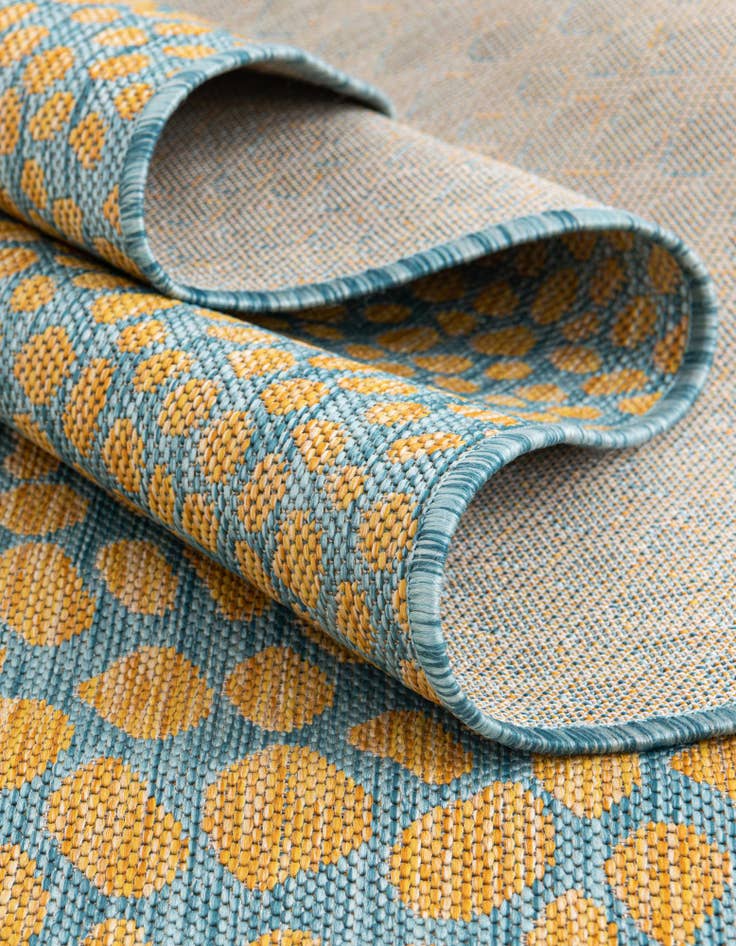 Detail image of 5' 3 x 8' Easy-Clean Jill Zarin Cape Town Indoor / Outdoor Oval Rug