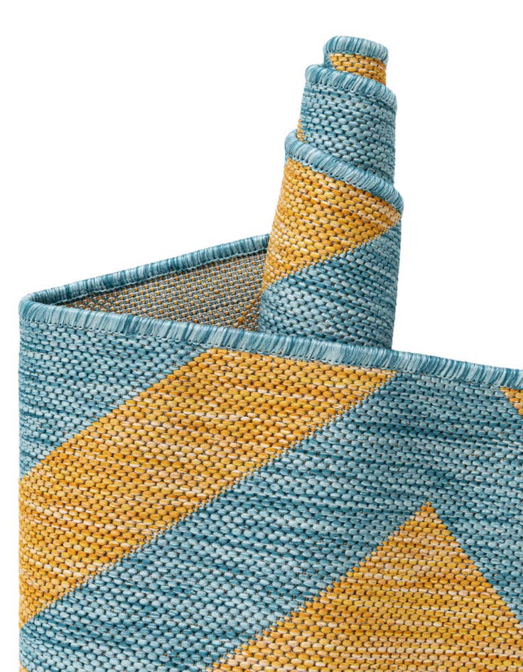 Detail image of 5' 3 x 8'  Washable Jill Zarin Napa Indoor / Outdoor Oval Rug