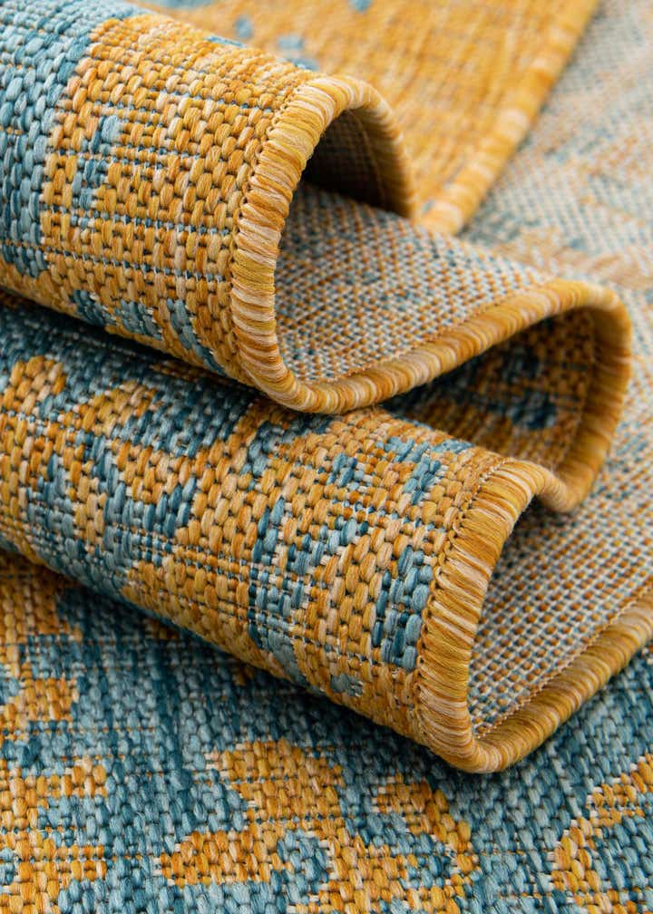 10' 8 x 10' 8 Easy-Clean Jill Zarin Dubai Indoor / Outdoor Round Rug