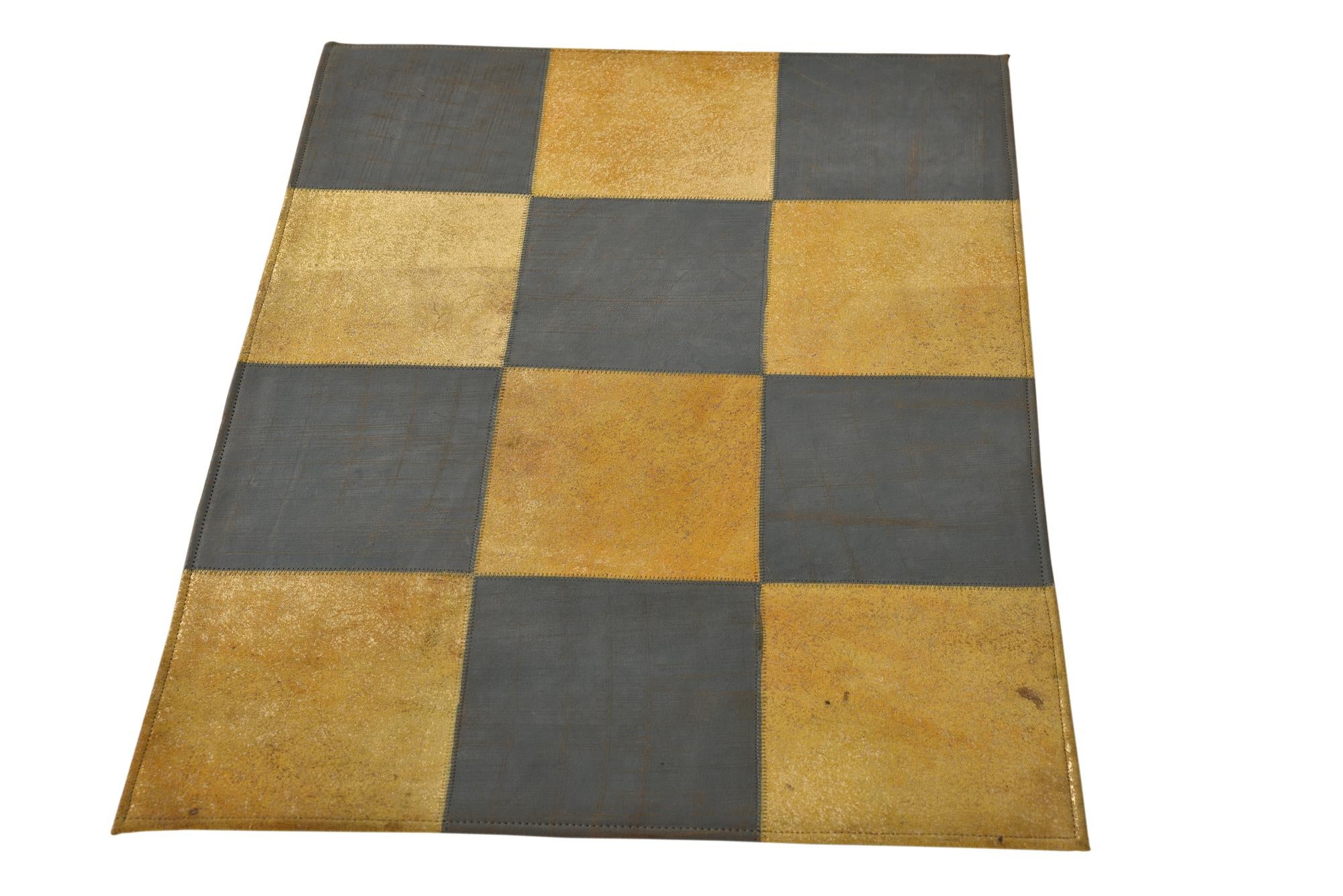 2' 1 x 3' 1 Cowhide Leather Rug