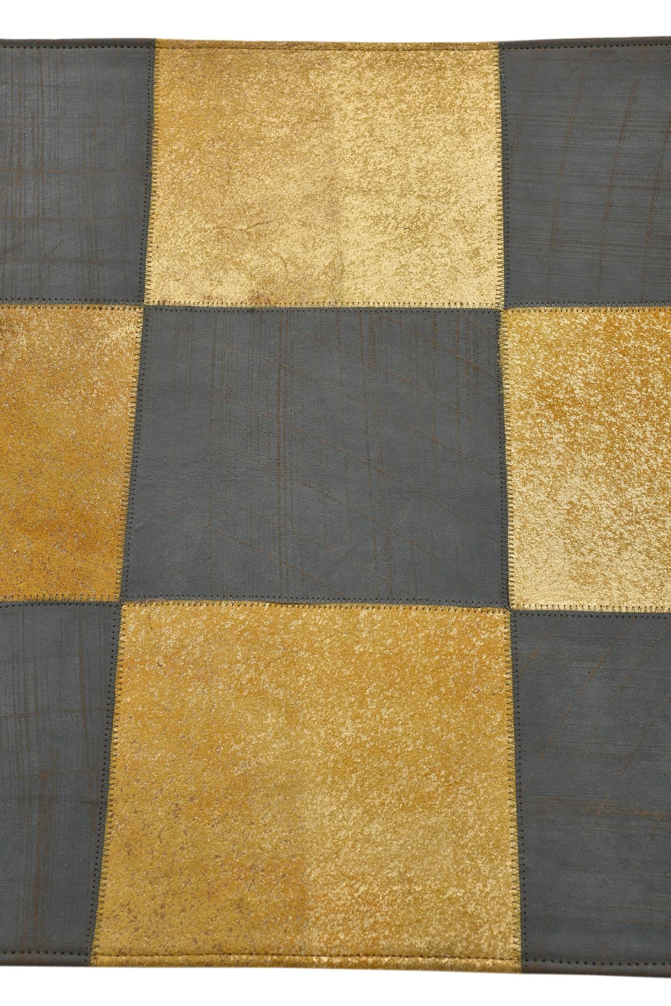 2' 1 x 3' 1 Cowhide Leather Rug