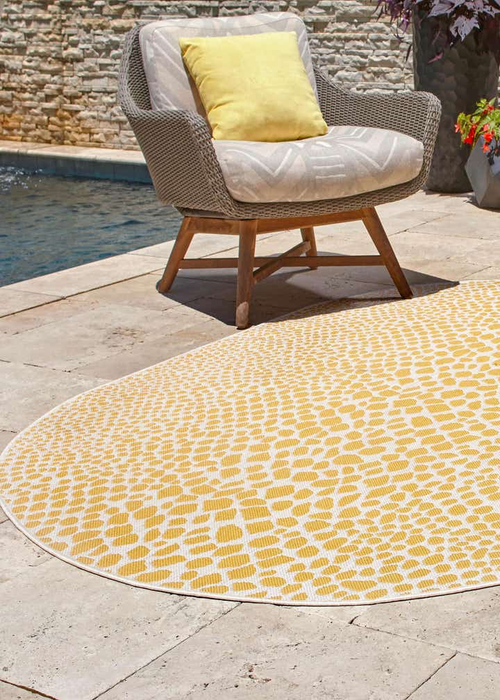 5' 3 x 8' Easy-Clean Jill Zarin Cape Town Indoor / Outdoor Oval Rug