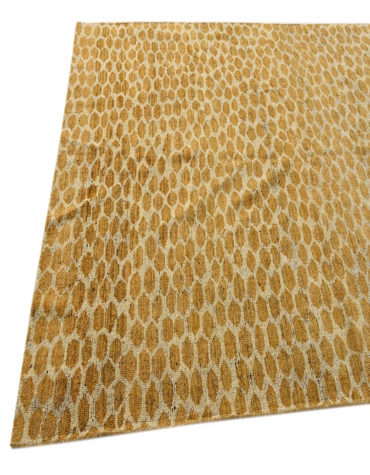 Detail image of 6' 1 x 9'  Hand Knotted Darya Wool Rug