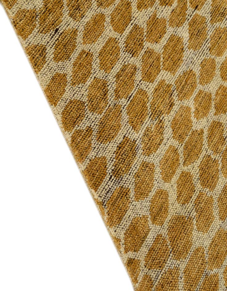 Detail image of 6' 1 x 9'  Hand Knotted Darya Wool Rug