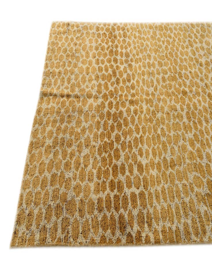Detail image of 6' 1 x 9' 1  Hand Knotted Darya Wool Rug