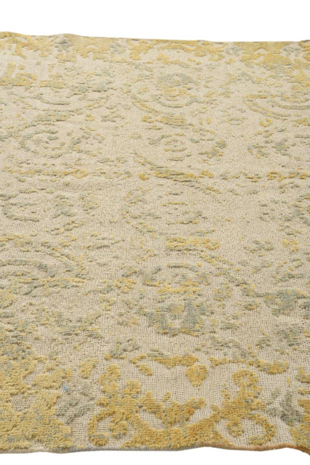 Detail image of 5' 10 x 9' 1 Hand Knotted Darya Wool Rug