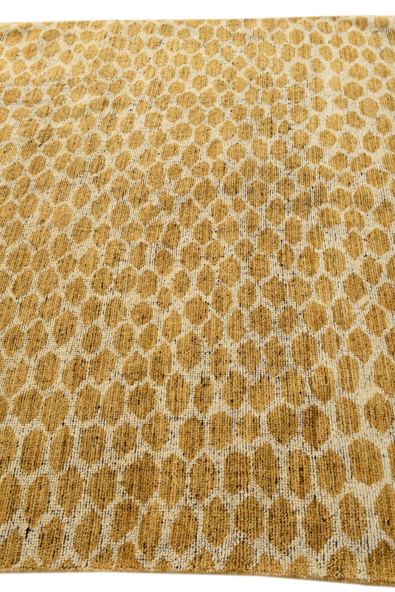 6' x 9' Hand Knotted Darya Wool Rug