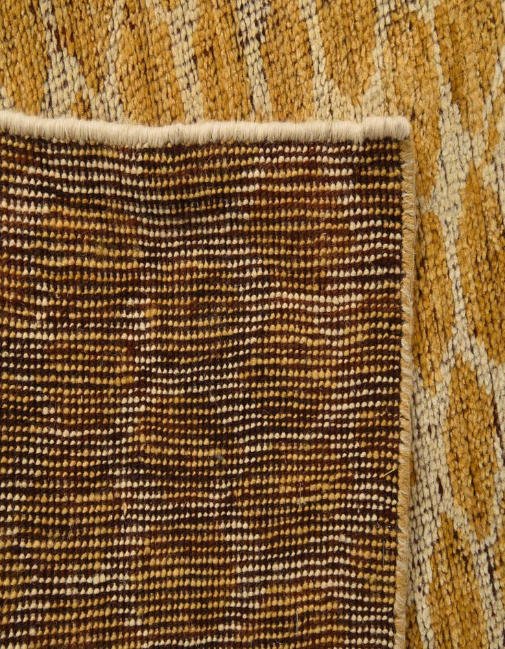 Detail image of 8' x 10'  Hand Knotted Darya Wool Rug