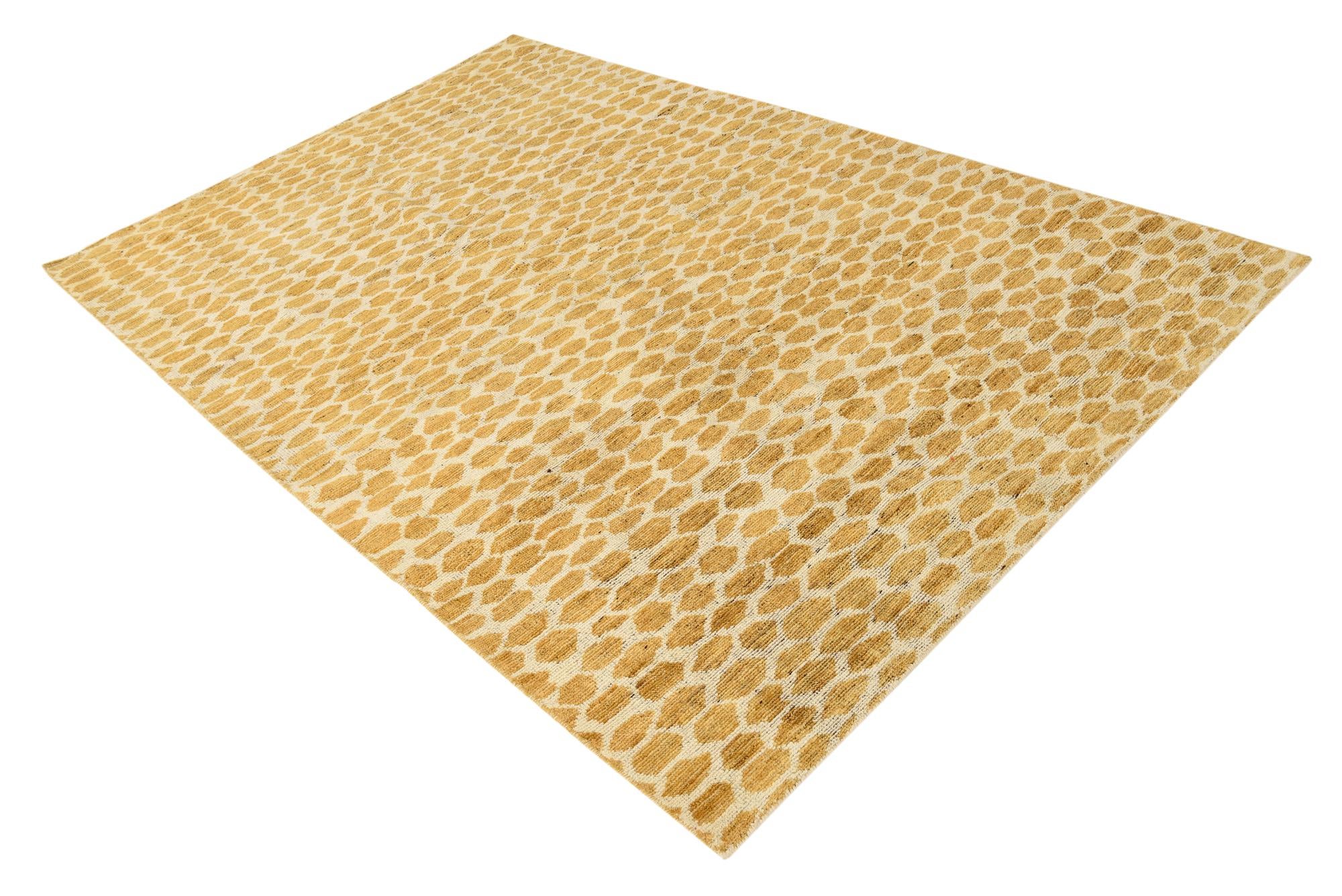 5' 10 x 9' Hand Knotted Darya Wool Rug