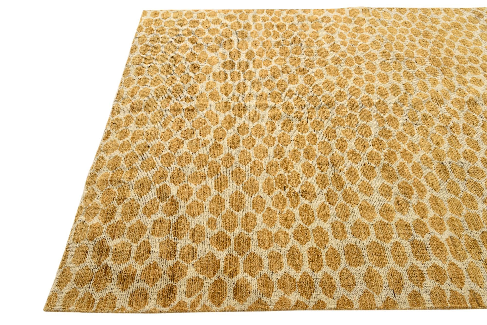 5' 10 x 9' Hand Knotted Darya Wool Rug