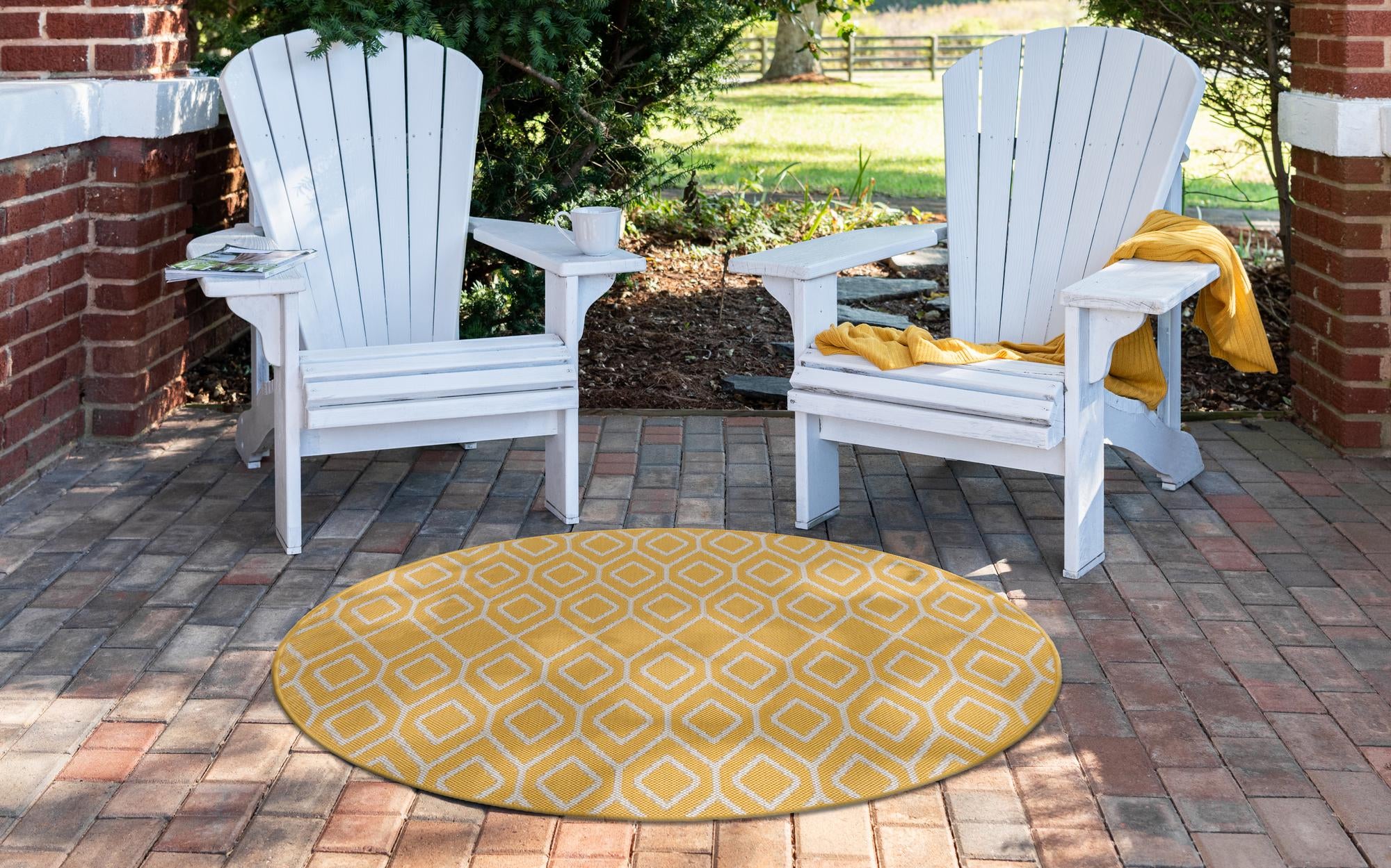 7' x 7'  Washable Jill Zarin Indoor / Outdoor Round Rug