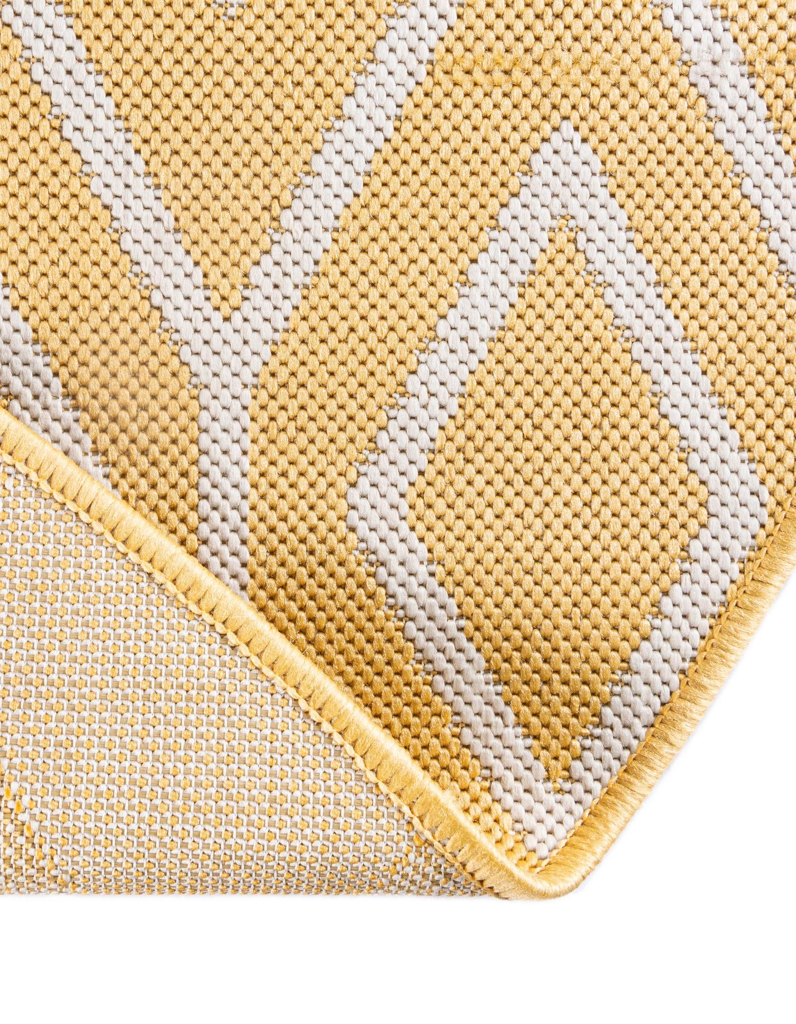 7' x 7' Easy-Clean Jill Zarin Indoor / Outdoor Round Rug