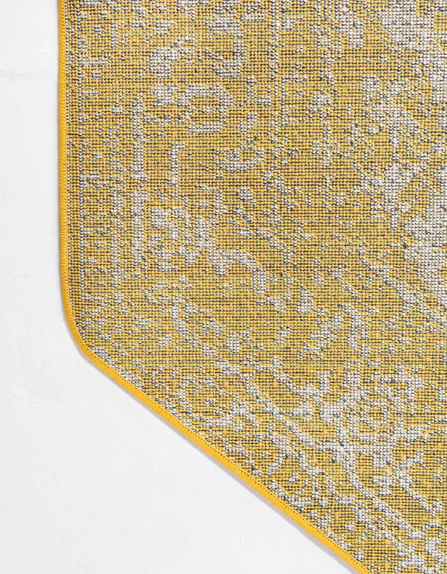 5' 3 x 5' 3 Arlington Octagon Rug