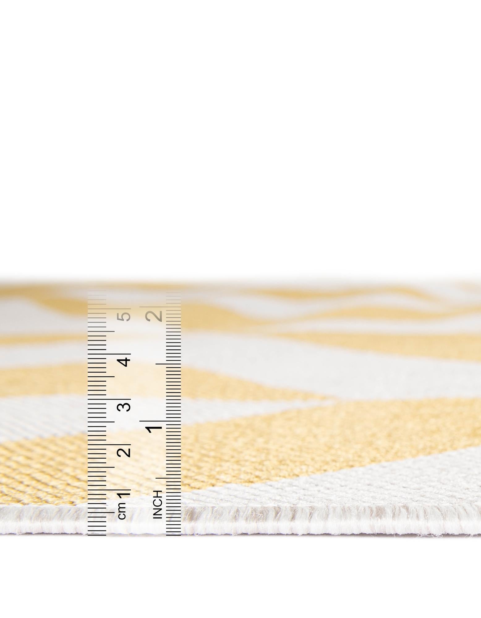 5' 3 x 8' Easy-Clean Jill Zarin Napa Indoor / Outdoor Oval Rug