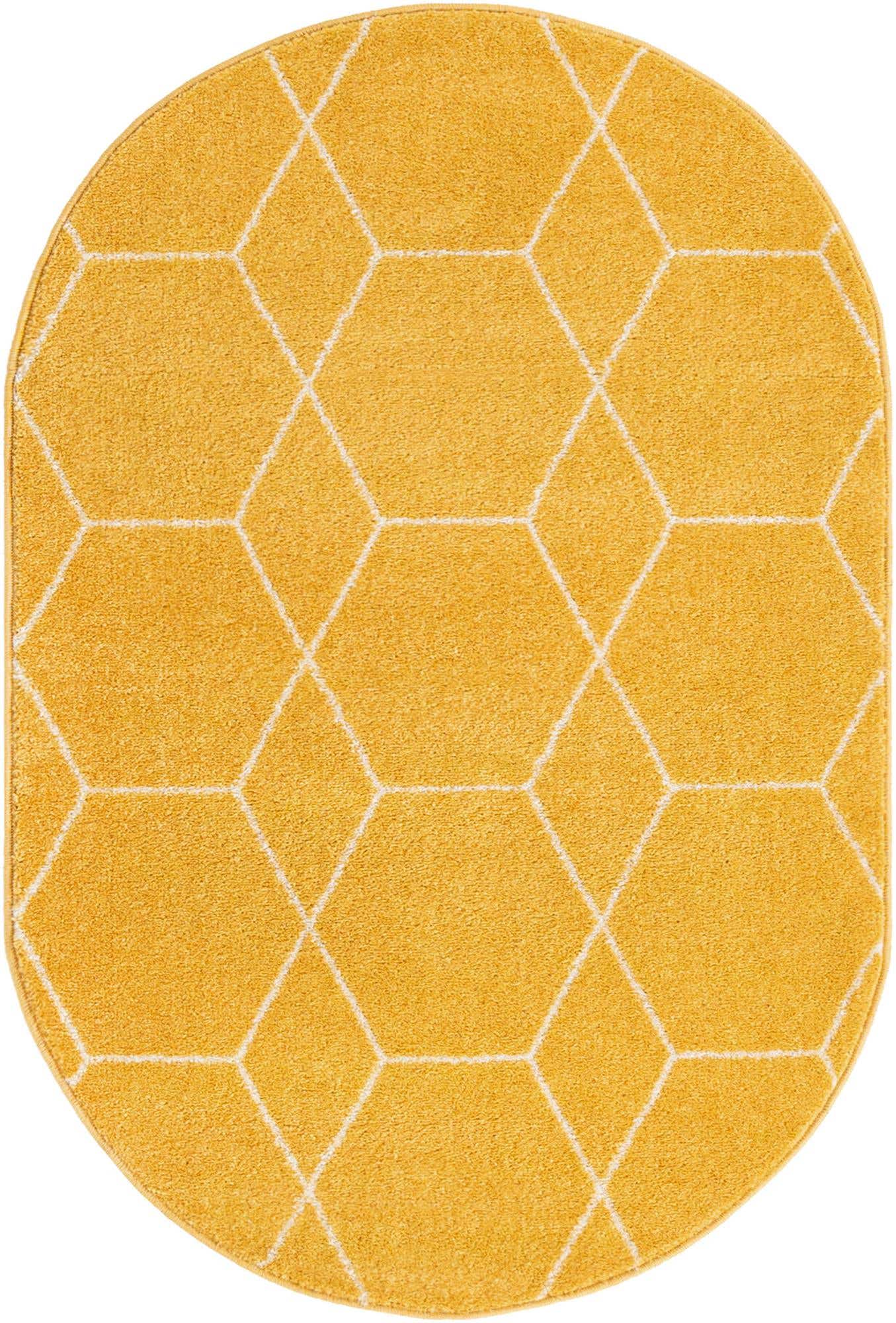 4' x 6' Lattice Frieze Oval Rug