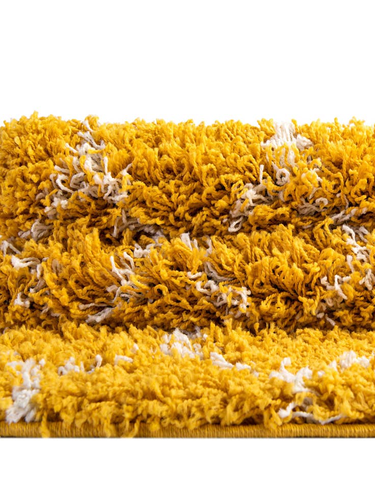 Detail image of 7' 10 x 10' Lattice Shag Oval Rug