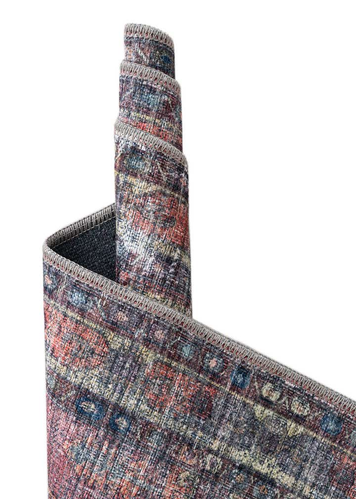 5' 3 x 8' Washable Maahru Oval Rug