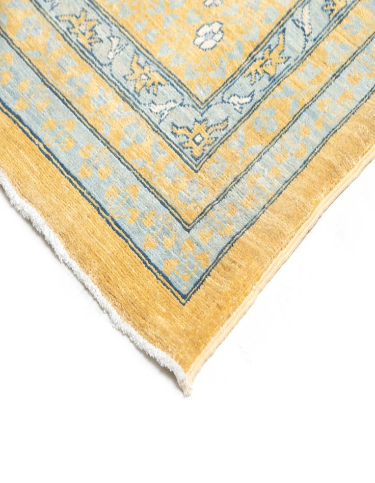 Detail image of 8' 9 x 12' 7 Hand Knotted Amina Rug