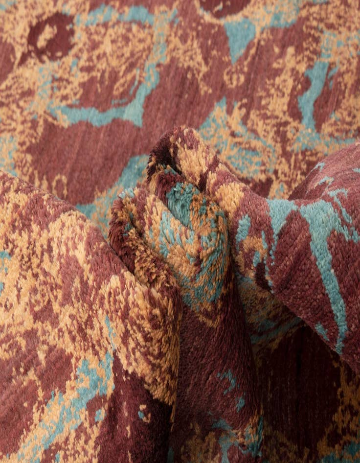 Detail image of 5' 5 x 7' 11 Anar Wool Rug