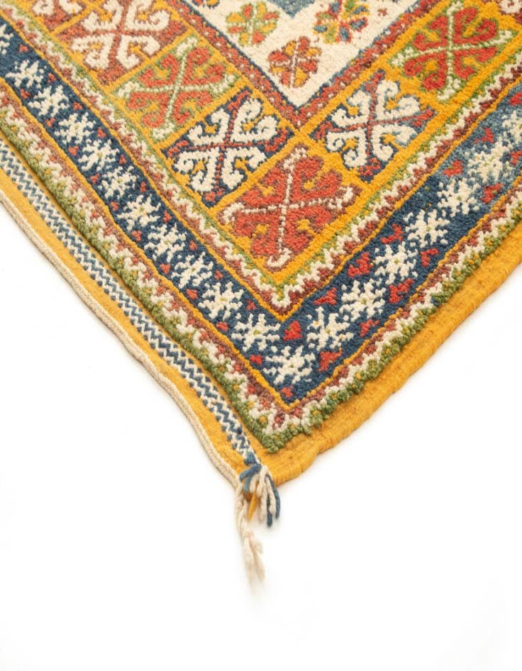 Detail image of 4' 10 x 7' 6 Berber Rug