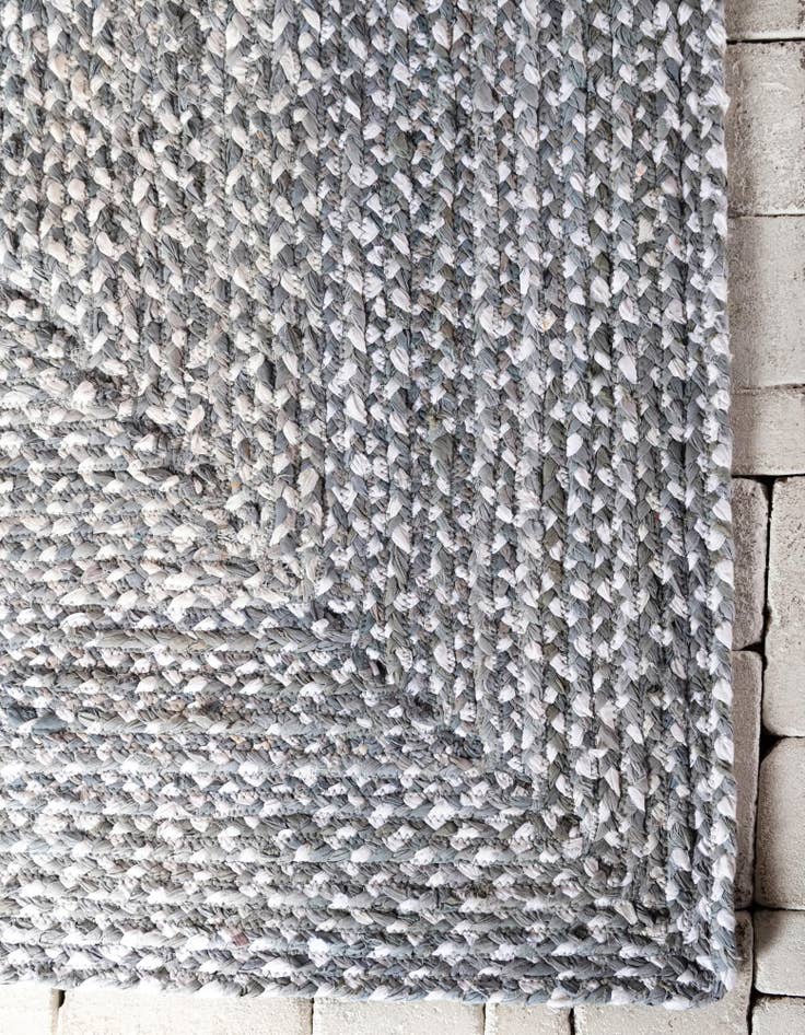 Detail image of 4' 8 x 6' 6 Handmade Braided Chindi Rug