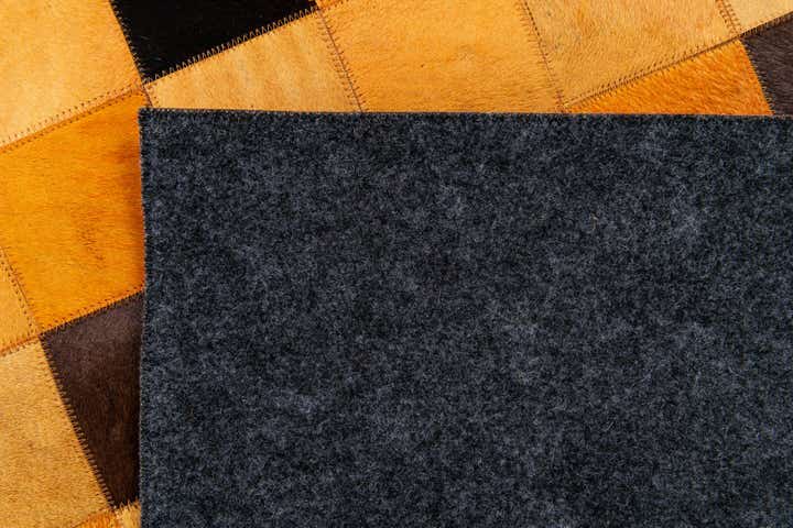 5' 1 x 8' Cowhide Stocks Rug