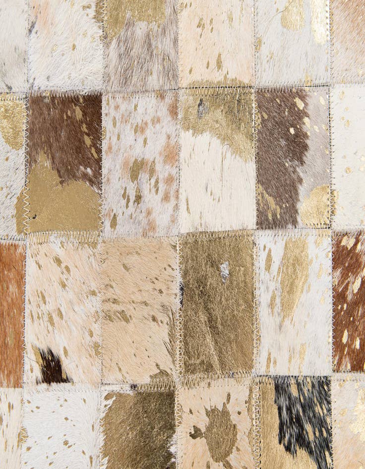 Detail image of 5' x 8' Cowhide Stocks Rug