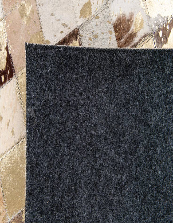 Detail image of 5' x 8' Cowhide Stocks Rug