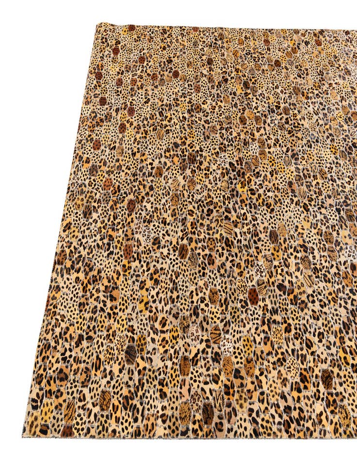 Detail image of 4' 11 x 7' 11 Cowhide Stocks Rug