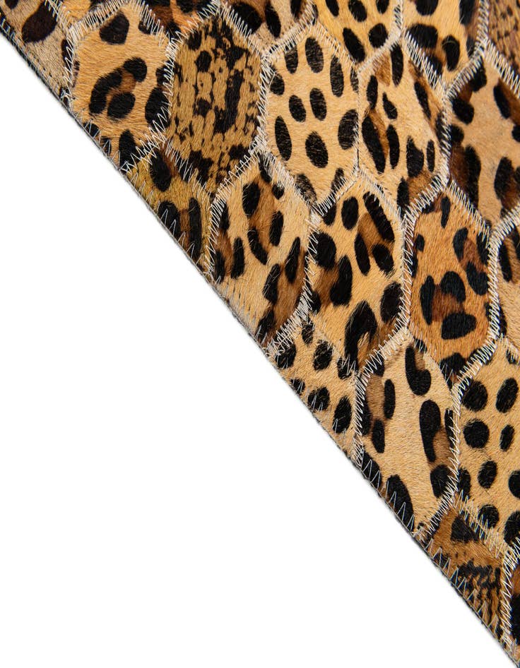 Detail image of 4' 11 x 7' 11 Cowhide Stocks Rug