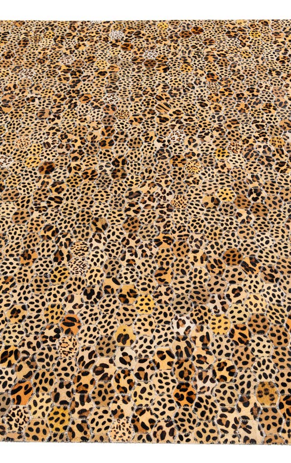 Detail image of 5' x 7' 11 Cowhide Stocks Rug
