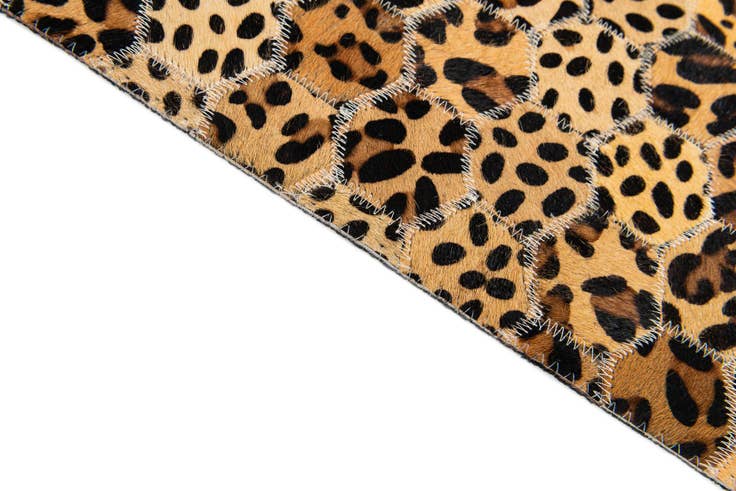 Detail image of 5' x 7' 11 Cowhide Stocks Rug