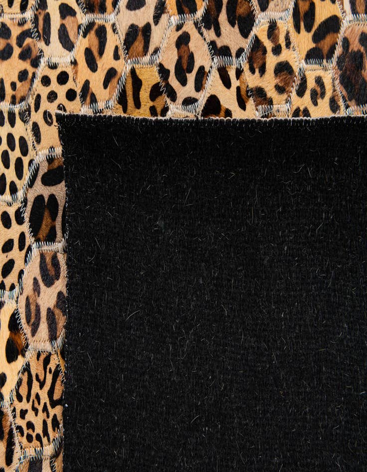 Detail image of 5' x 8' Cowhide Stocks Rug