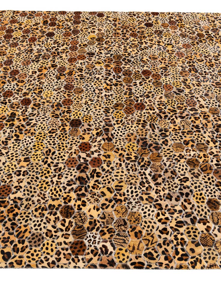 Detail image of 5' x 7' 11 Cowhide Stocks Rug