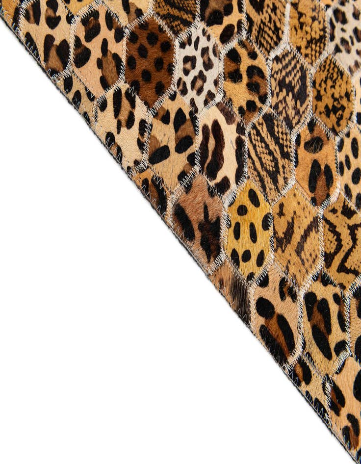 Detail image of 5' x 7' 11 Cowhide Stocks Rug