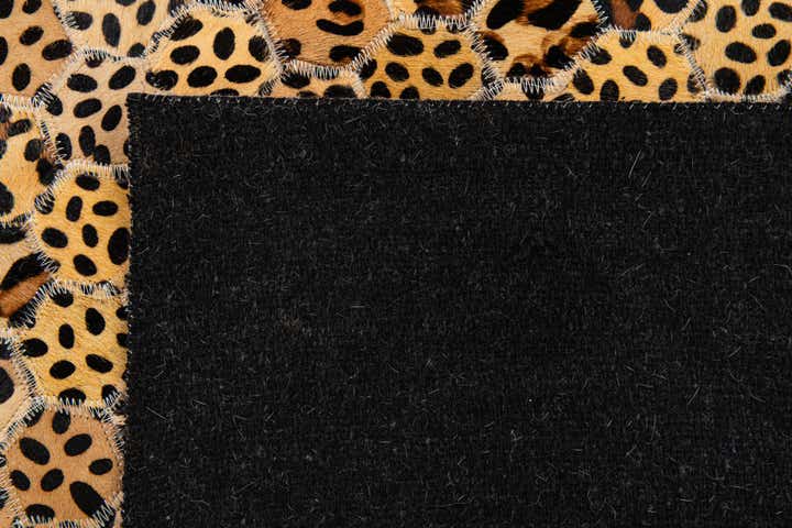 5' x 7' 10 Cowhide Stocks Rug