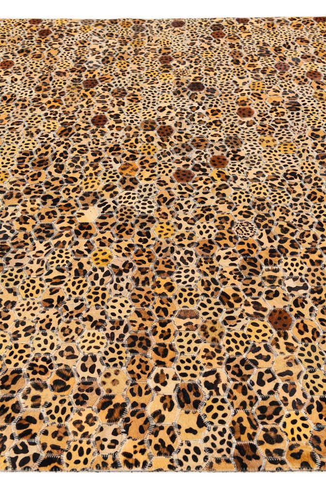 4' 11 x 8' Cowhide Stocks Rug